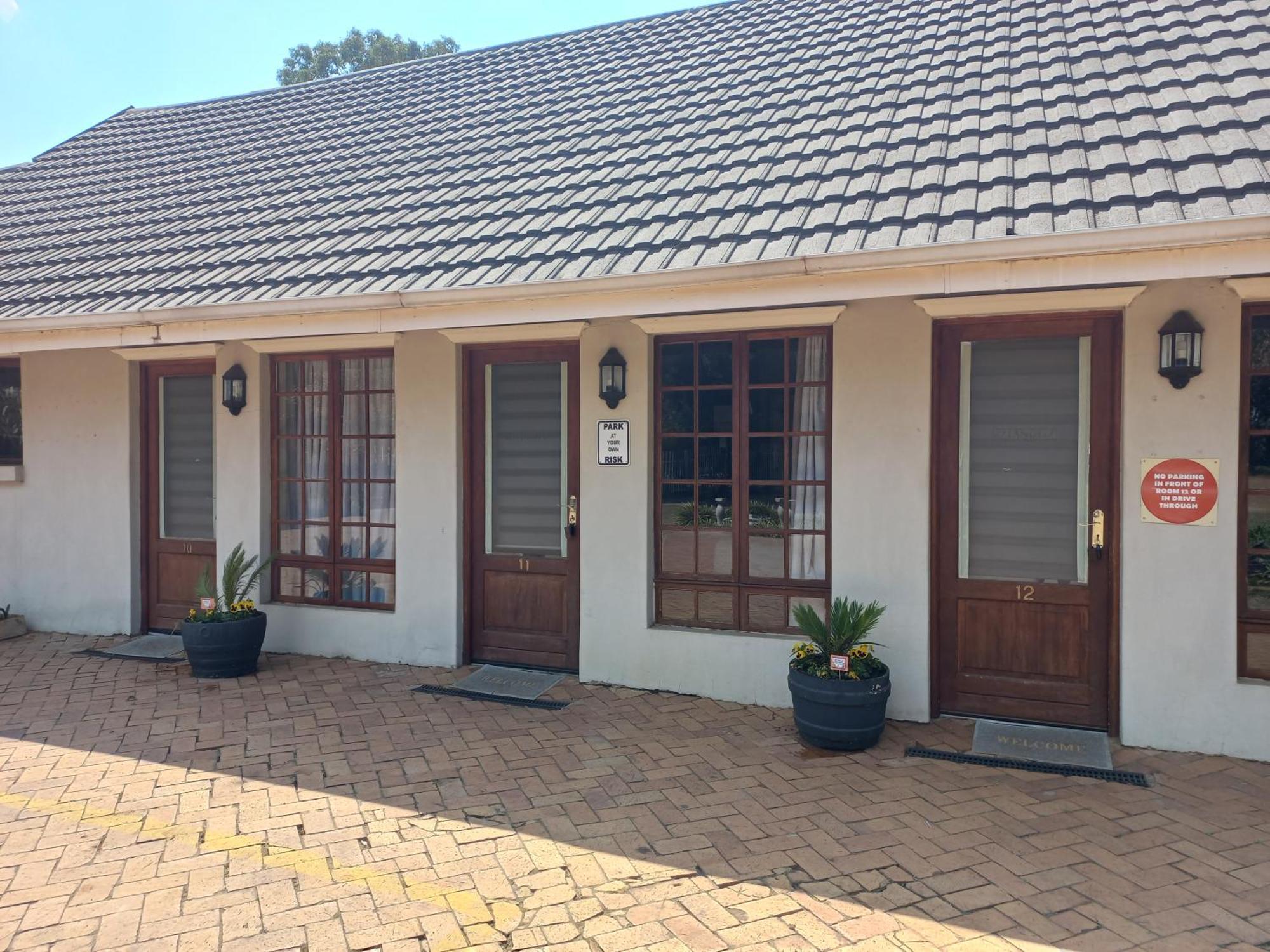 Or Tambo Guest House Kempton Park Exterior foto