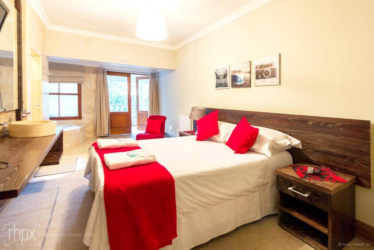 Or Tambo Guest House Kempton Park Exterior foto