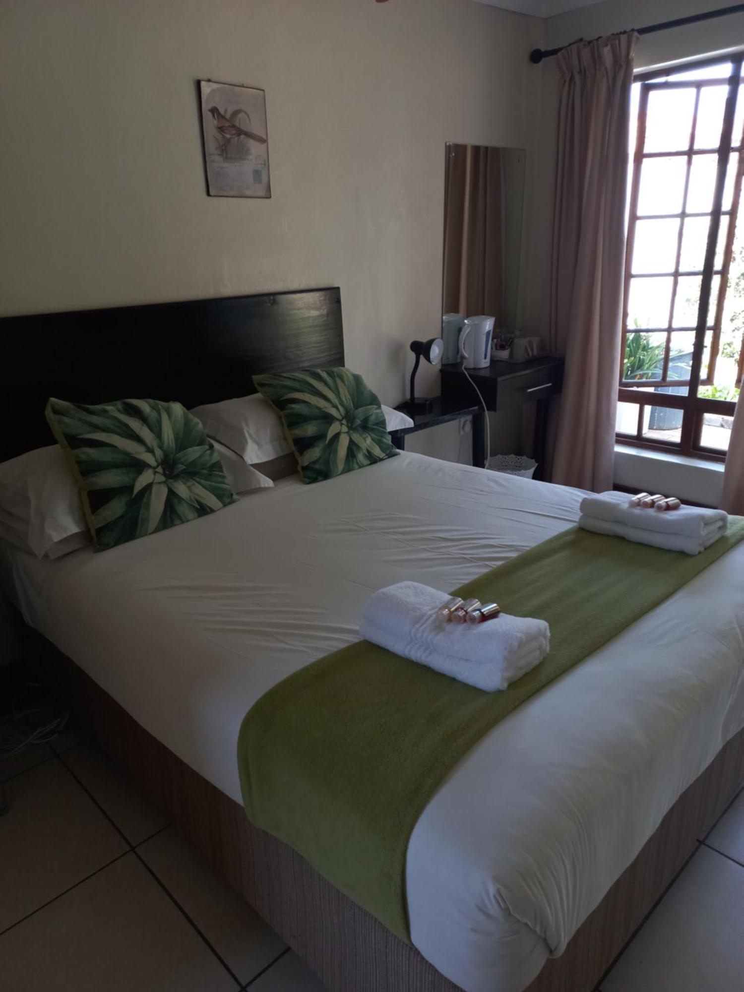 Or Tambo Guest House Kempton Park Exterior foto