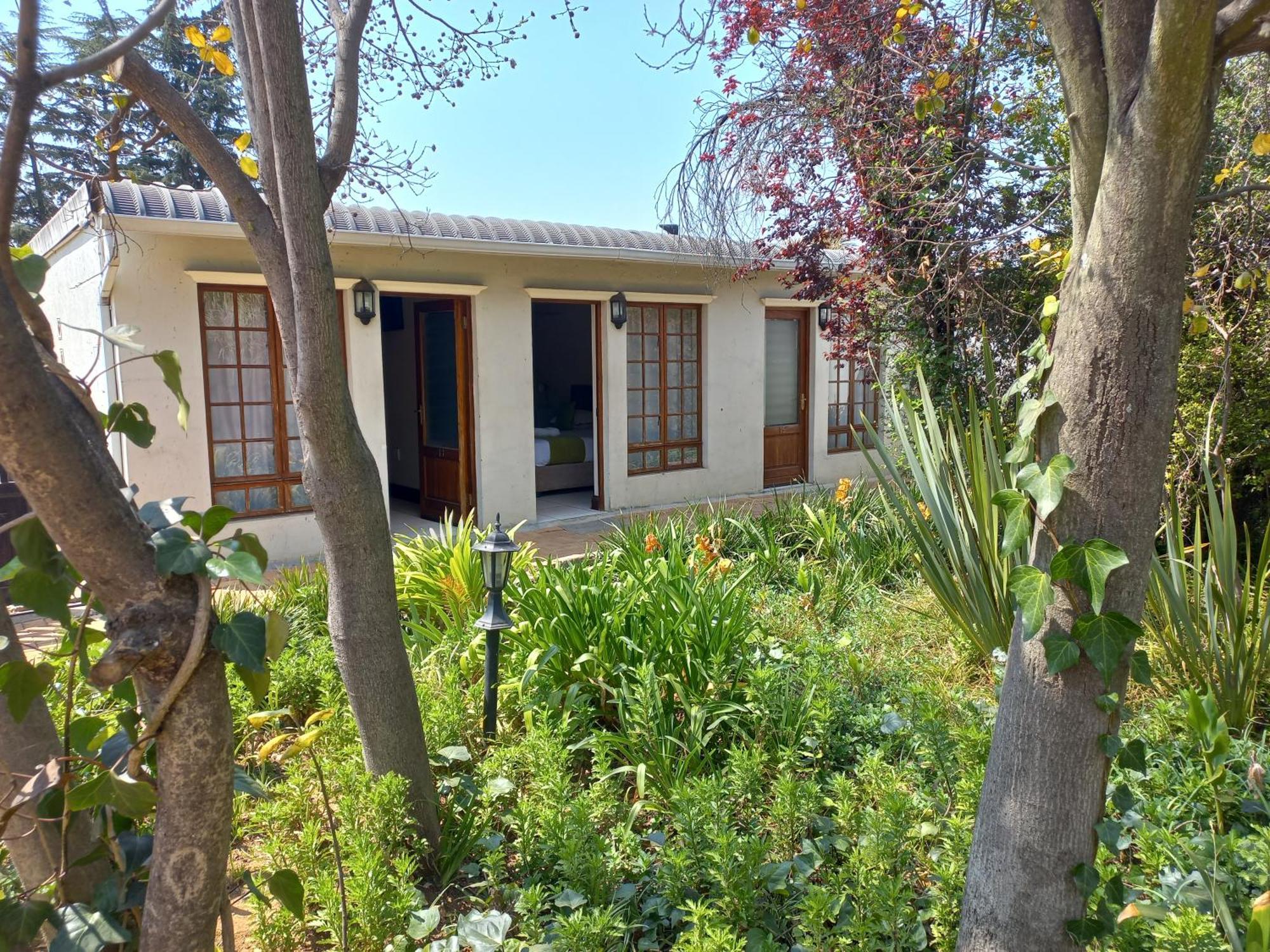 Or Tambo Guest House Kempton Park Exterior foto